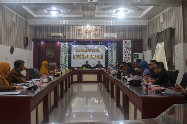 RAPAT BANMUS DPRD KABUPATEN ASAHAN : PENETAPAN JADWAL KEGIATAN BULAN FEBRUARI 2025